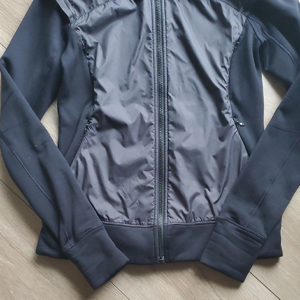 Lululemon Snug Sprinter Jacket Size 8 - Picture 5 of 16